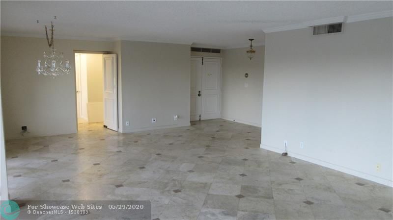 936 Intracoastal Dr