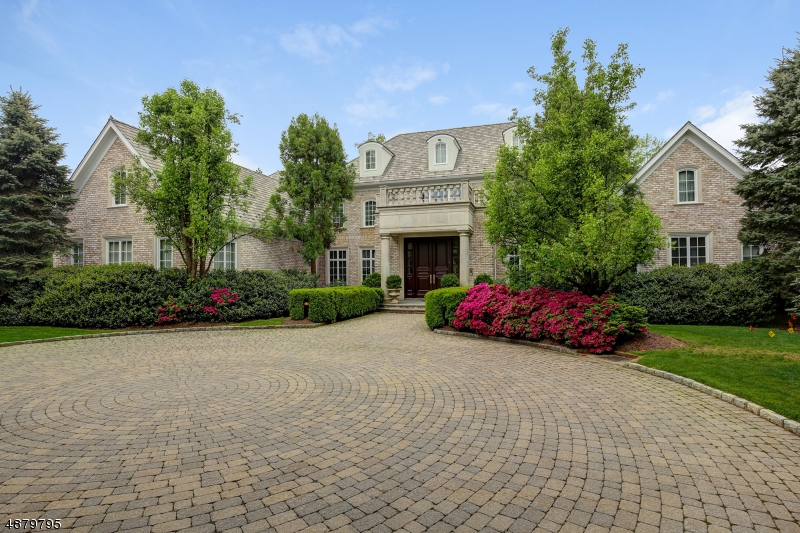 16 Grasmere Ct