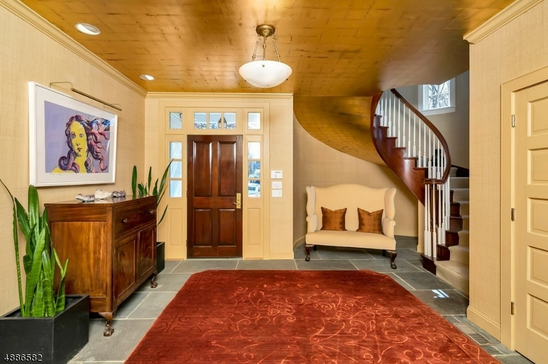 110 Rolling Hill Rd