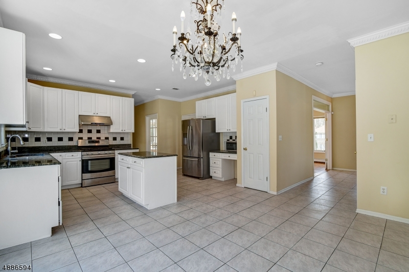20 Emerson Rd