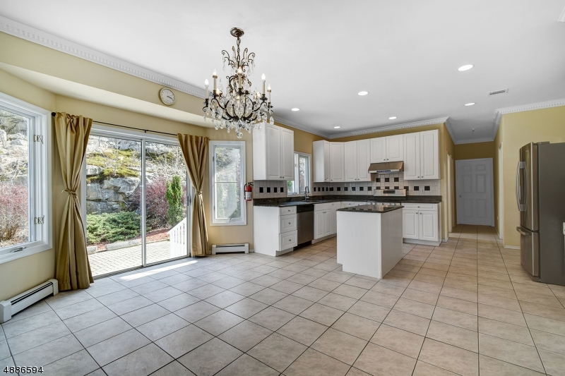 20 Emerson Rd