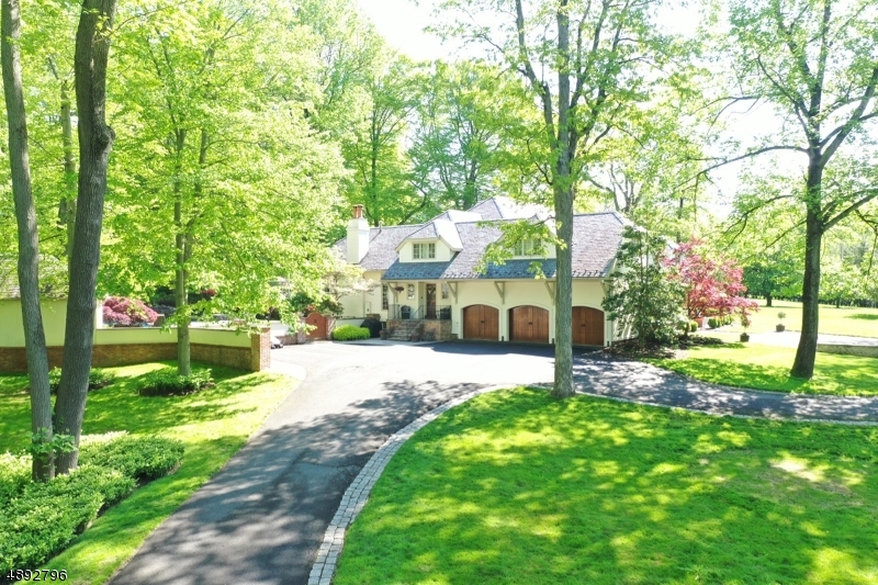 141 Dryden Rd
