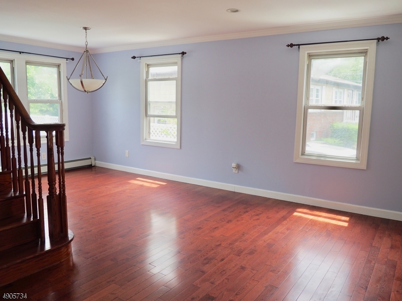11 Pine Brook Rd