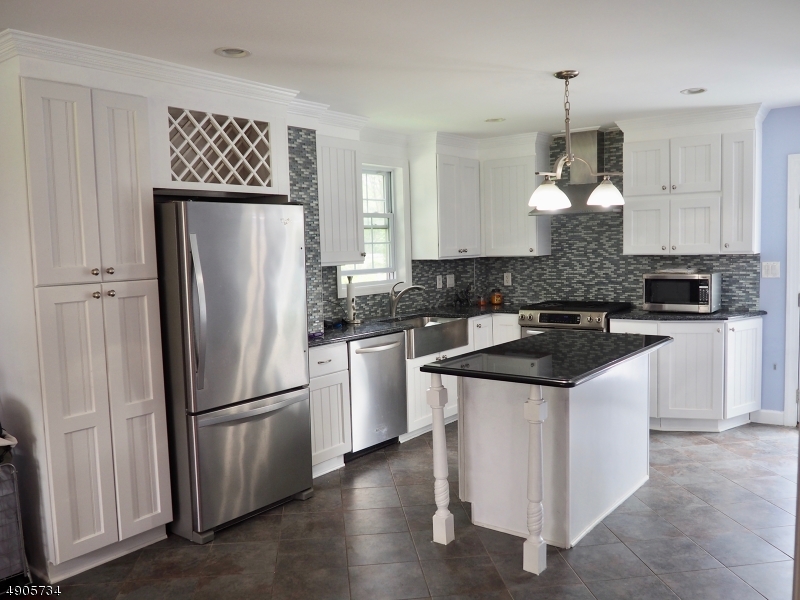 11 Pine Brook Rd