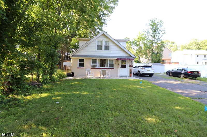 5 Georgene Ct