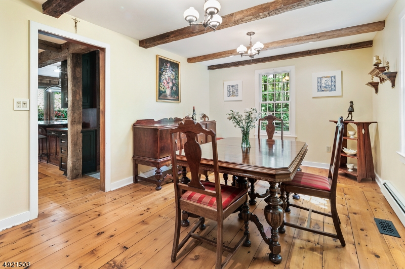 30 Woodland Rd