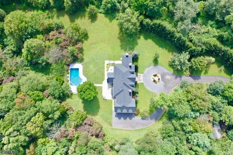 5 Fox Hunt Ct