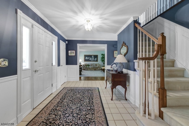 10 Edward Ct