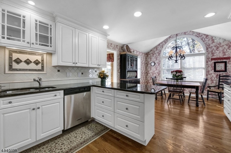 10 Edward Ct