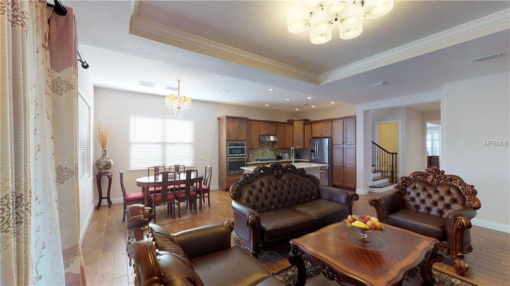 10728 Royal Cypress Way