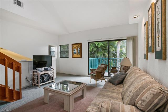 71 Emerald Woods Dr