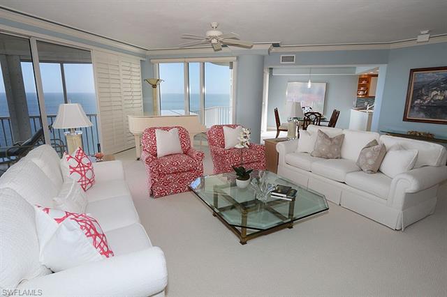 8111 Bay Colony Dr