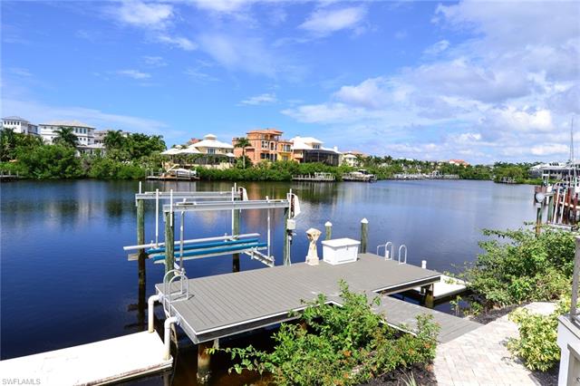 223 Bayfront Dr