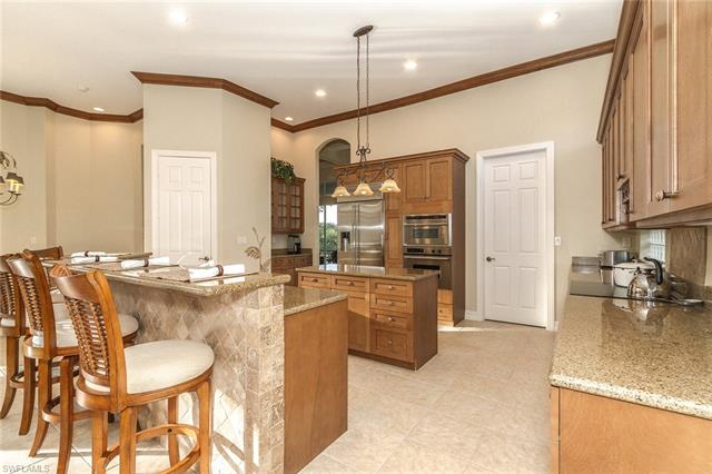25040 Ridge Oak Dr