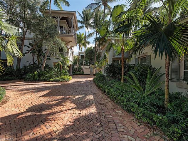3675 Gordon Dr