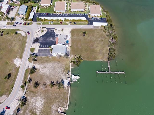 322 Capri Blvd