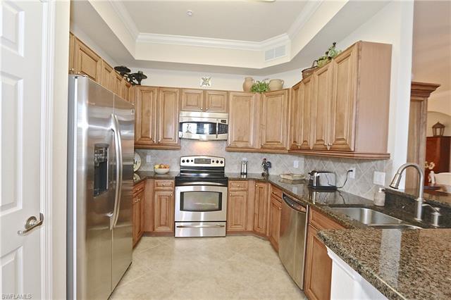 10534 Smokehouse Bay Dr