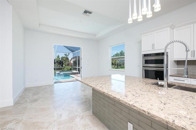 12 Willoughby Dr
