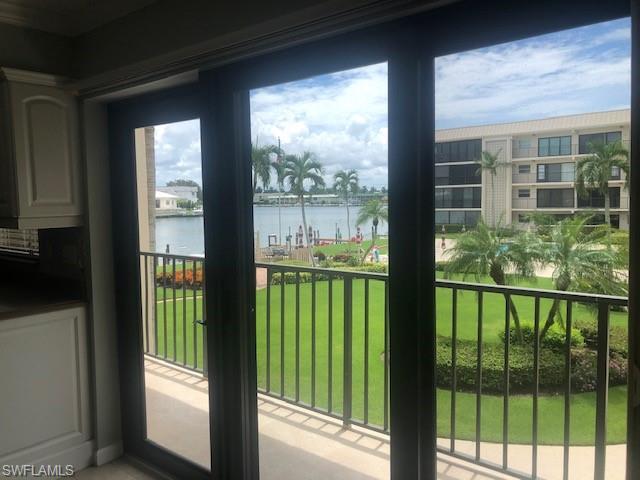 3200 Gulf Shore Blvd N