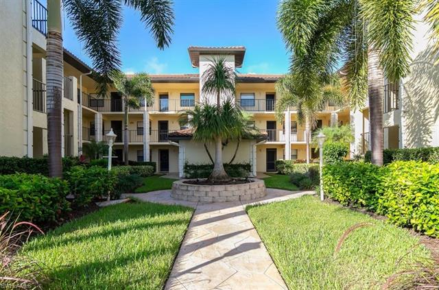 228 Fox Glen Dr