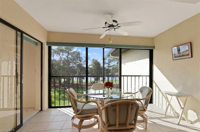 228 Fox Glen Dr