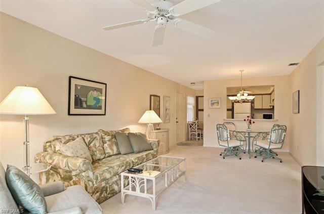 228 Fox Glen Dr