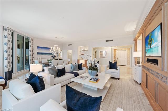 8720 Bay Colony Dr
