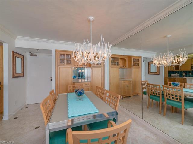260 Seaview Ct