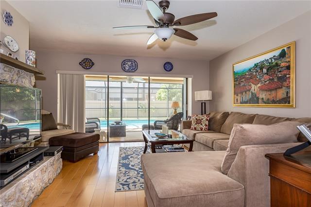 216 Willoughby Dr