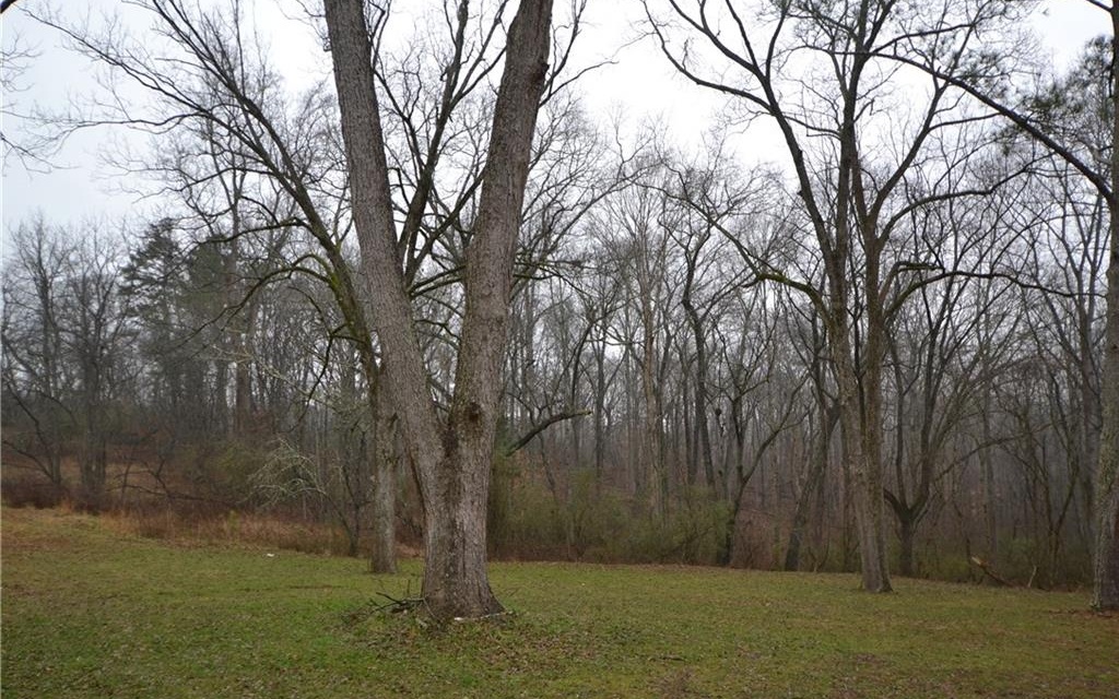 120 Roberts Lake Rd