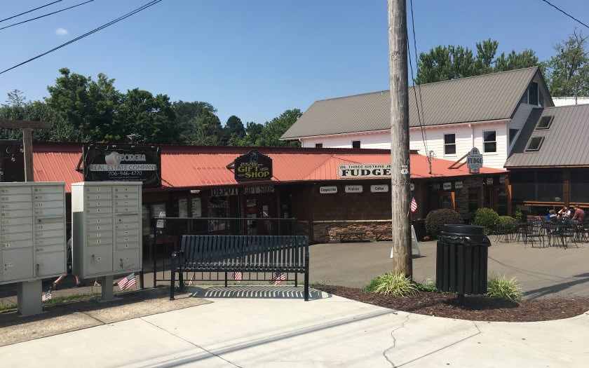 662 East Main Street