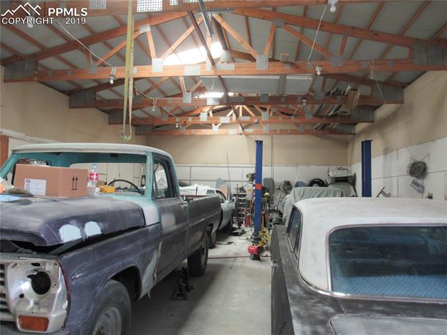 1321 E Abriendo Avenue