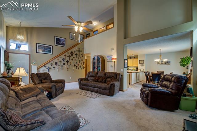 2071 Woodsong Way