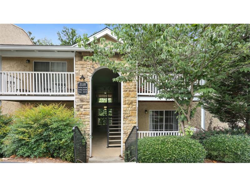 Vinings View Condominiums in Vinings-Atlanta | AtlantaTownhomes.com